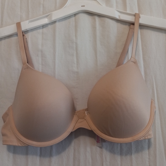 VS Pink Wear Everywhere T-shirt Bra Lightly Lined Womens Sz 34C - Picture 2 of 7